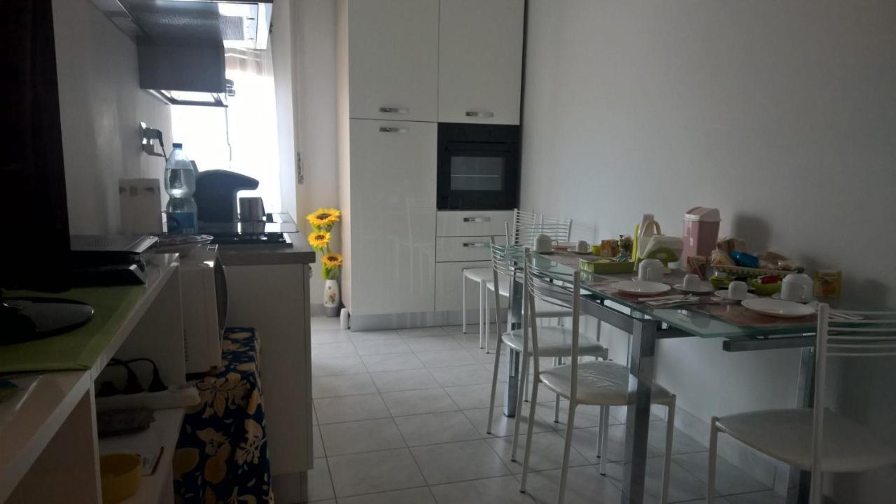 L'Appartamentino B&B Caserta Ngoại thất bức ảnh